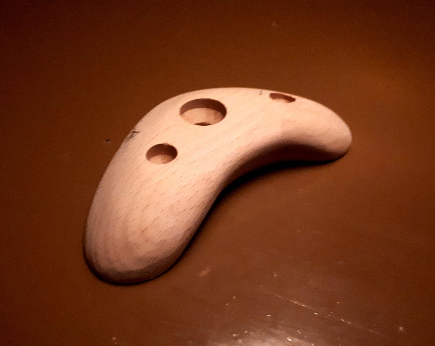 Thick asymmetric notch. 25