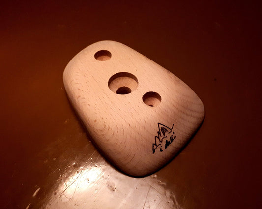 Thick asymmetric notch/clamp 25