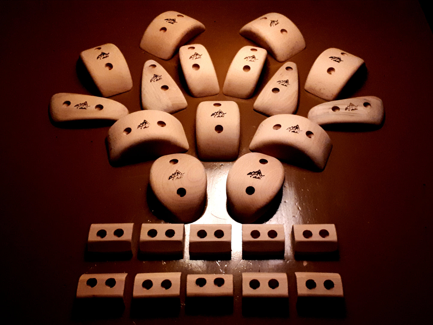 Pinches and footholds set