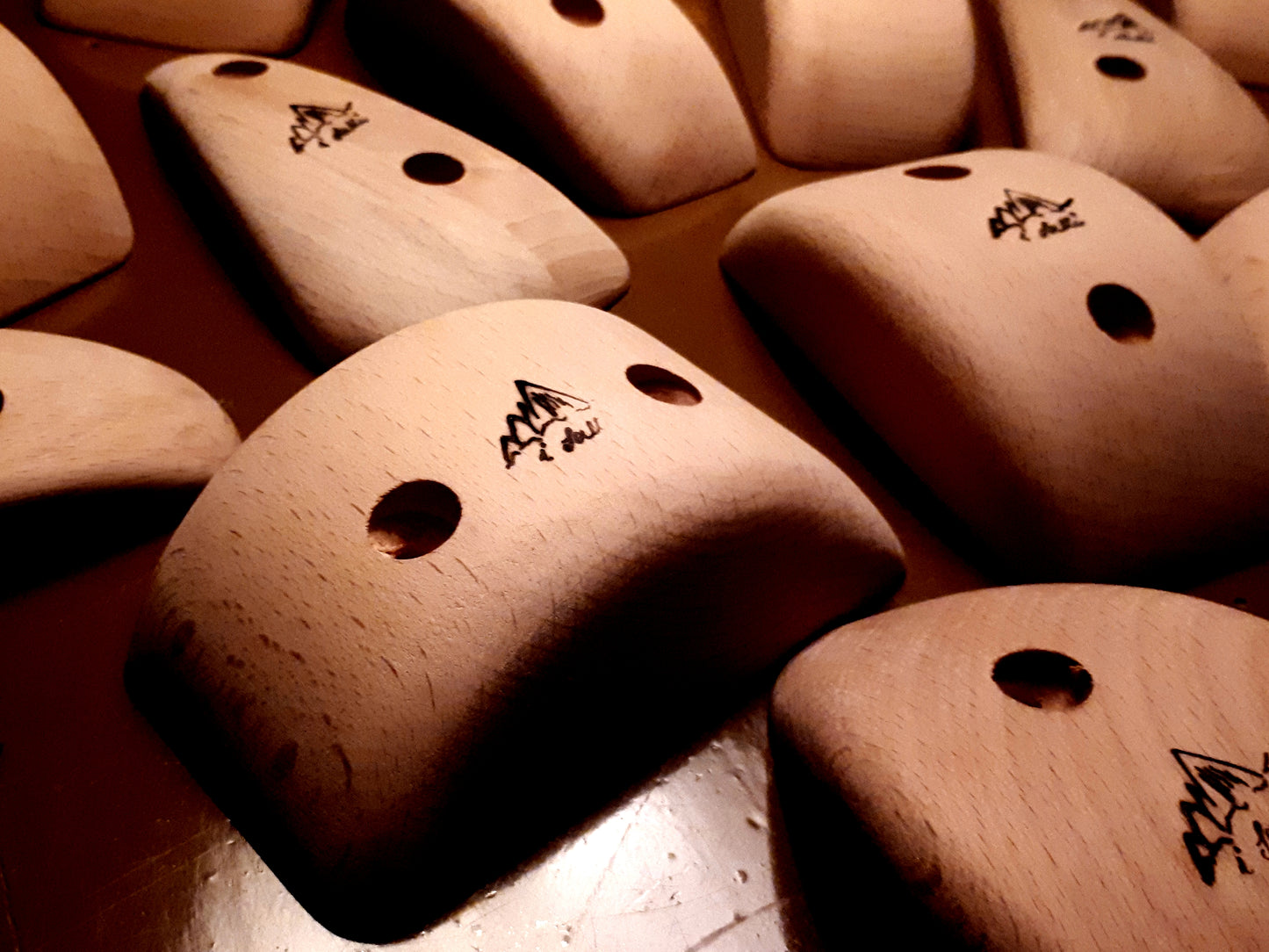 Pinches and footholds set