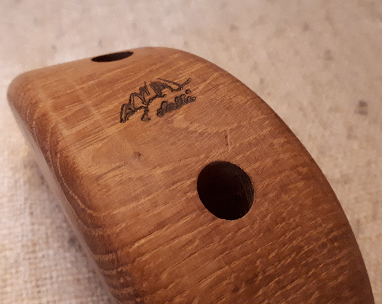 Asymmetrical L size pinch