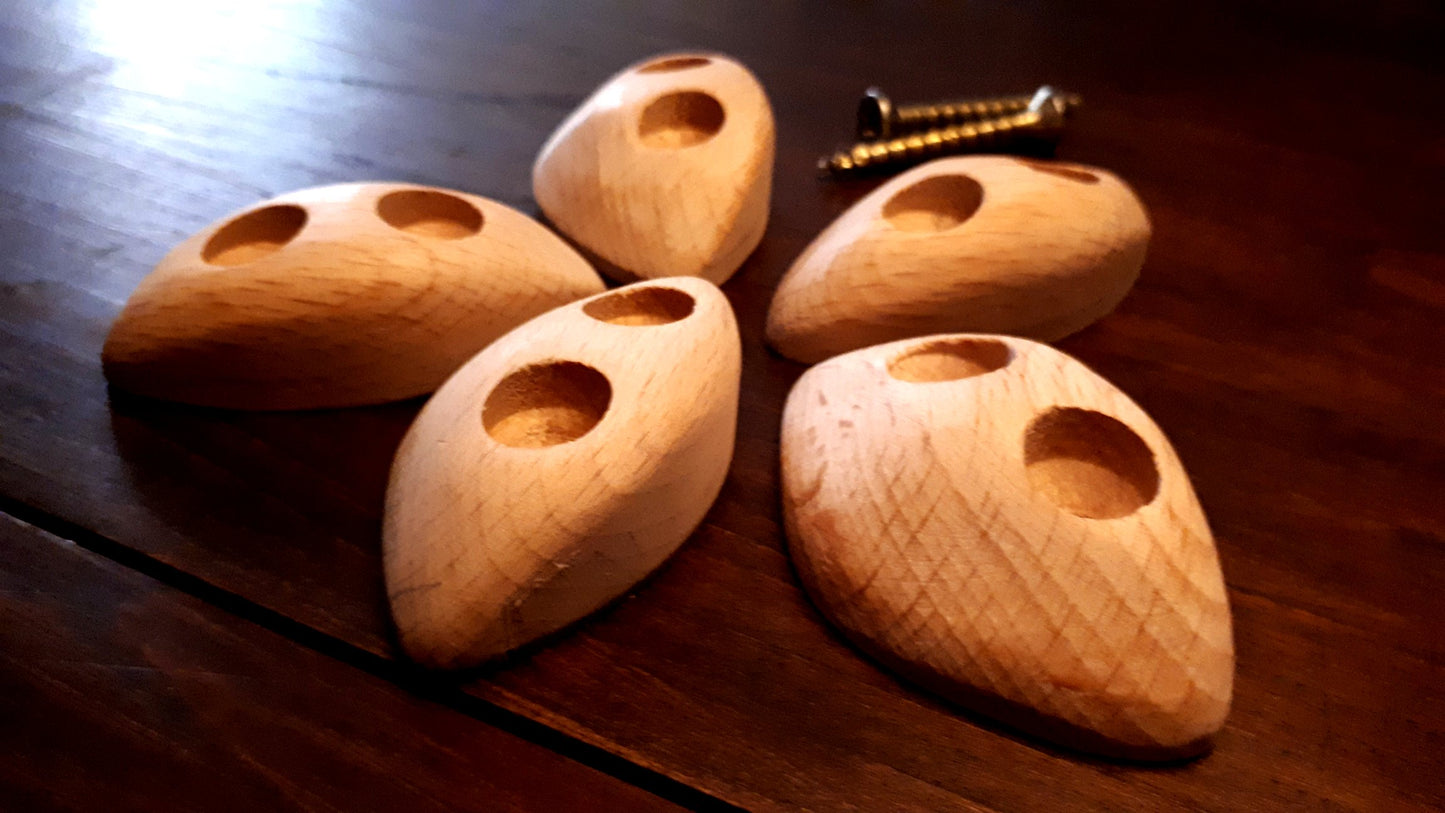 Set of 5 footholds