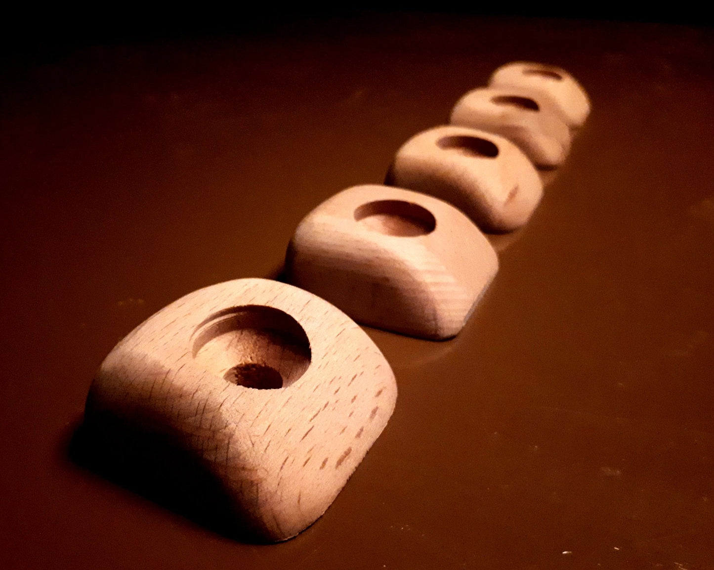 Set of 5 footholds